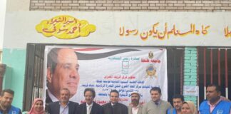 النائب عبد المنعم إمام والدكتور محمود سليم نائب رئيس جامعة طنطا يتابعون القافلة الطبية بالهياتم