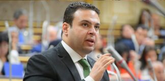 النائب عبدالمنعم إمام يسأل الحكومة: لماذا لا يتم زيادة الضرائب على 87 ألف مليونير في مصر؟