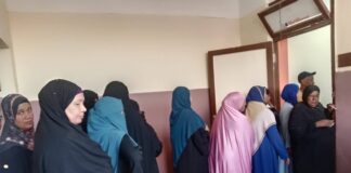 إقبال لافت من السيدات بمدرسة الجعافرة الابتدائية بأسوان لدعم مرشح حزب العدل