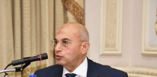 عضو مجلس الشيوخ أشرف عبد الغني يطالب الحكومة بتفعيل “المجلس الأعلى للضرائب”: تجاهله يمس سيادة القانون